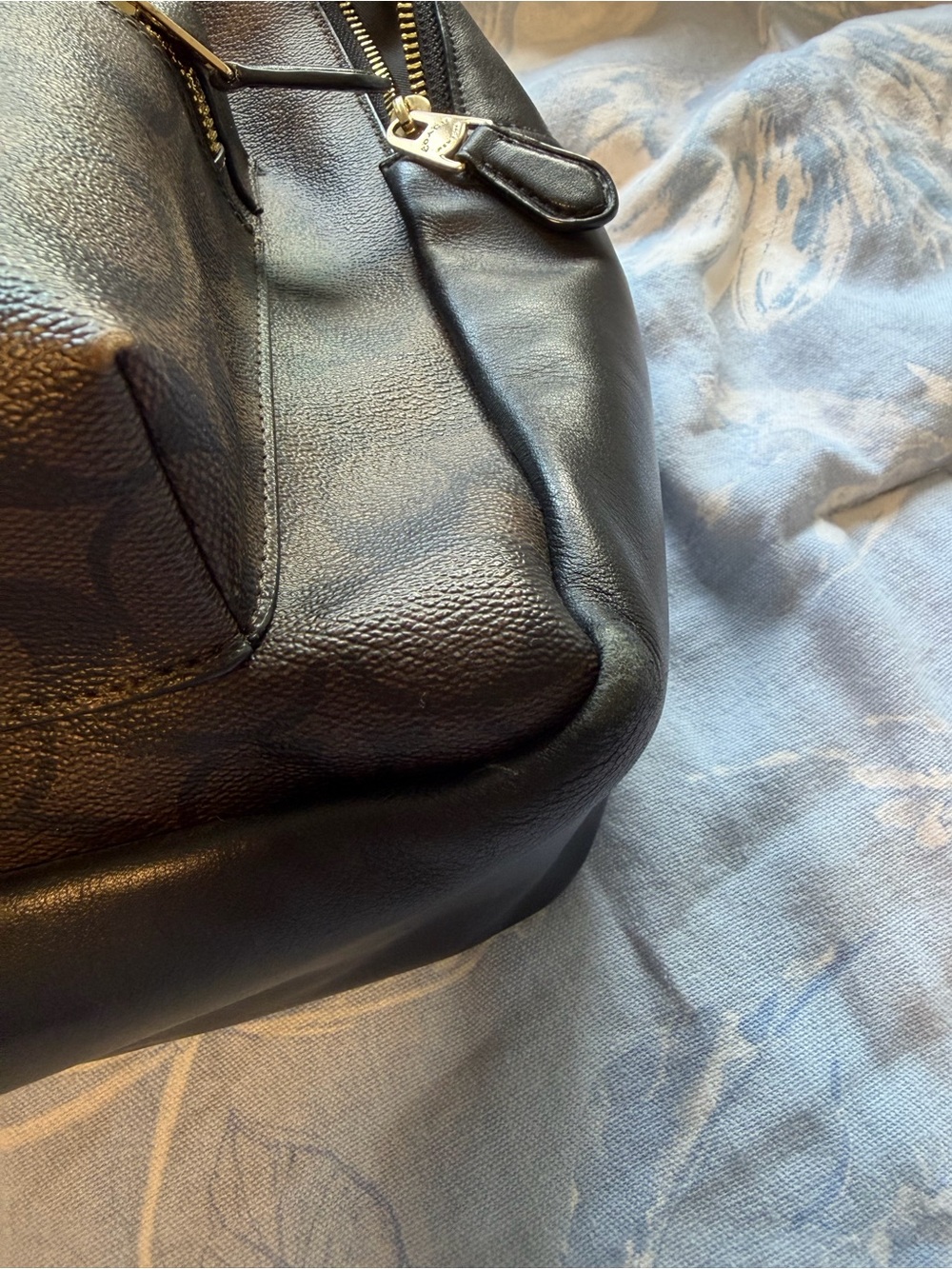 Coach wommen's Dark Brown Signature Logo Backpack with Gold Hardware - Picture 8 of 9
